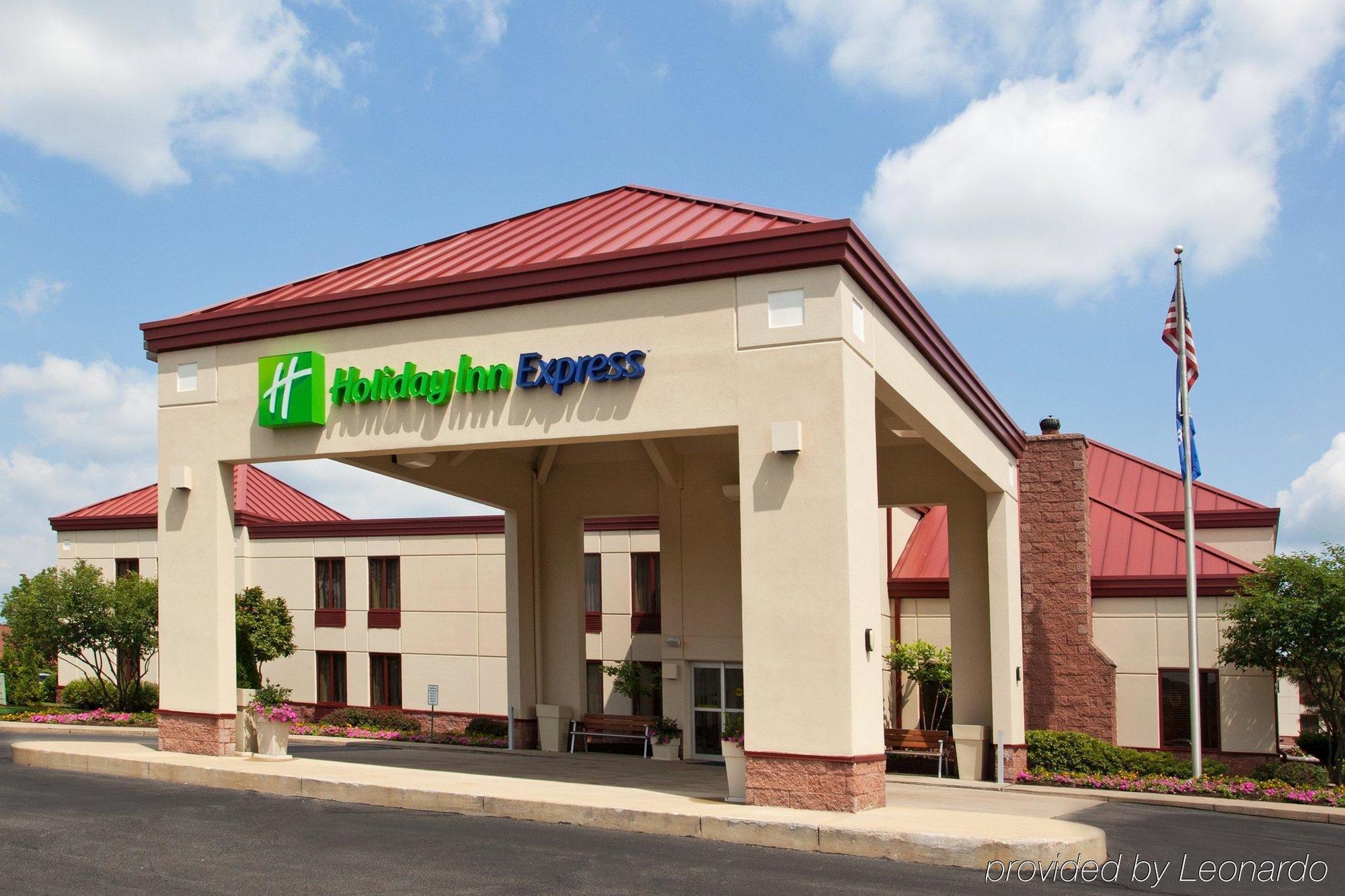 Clarion Inn Cranberry Township Bagian luar foto