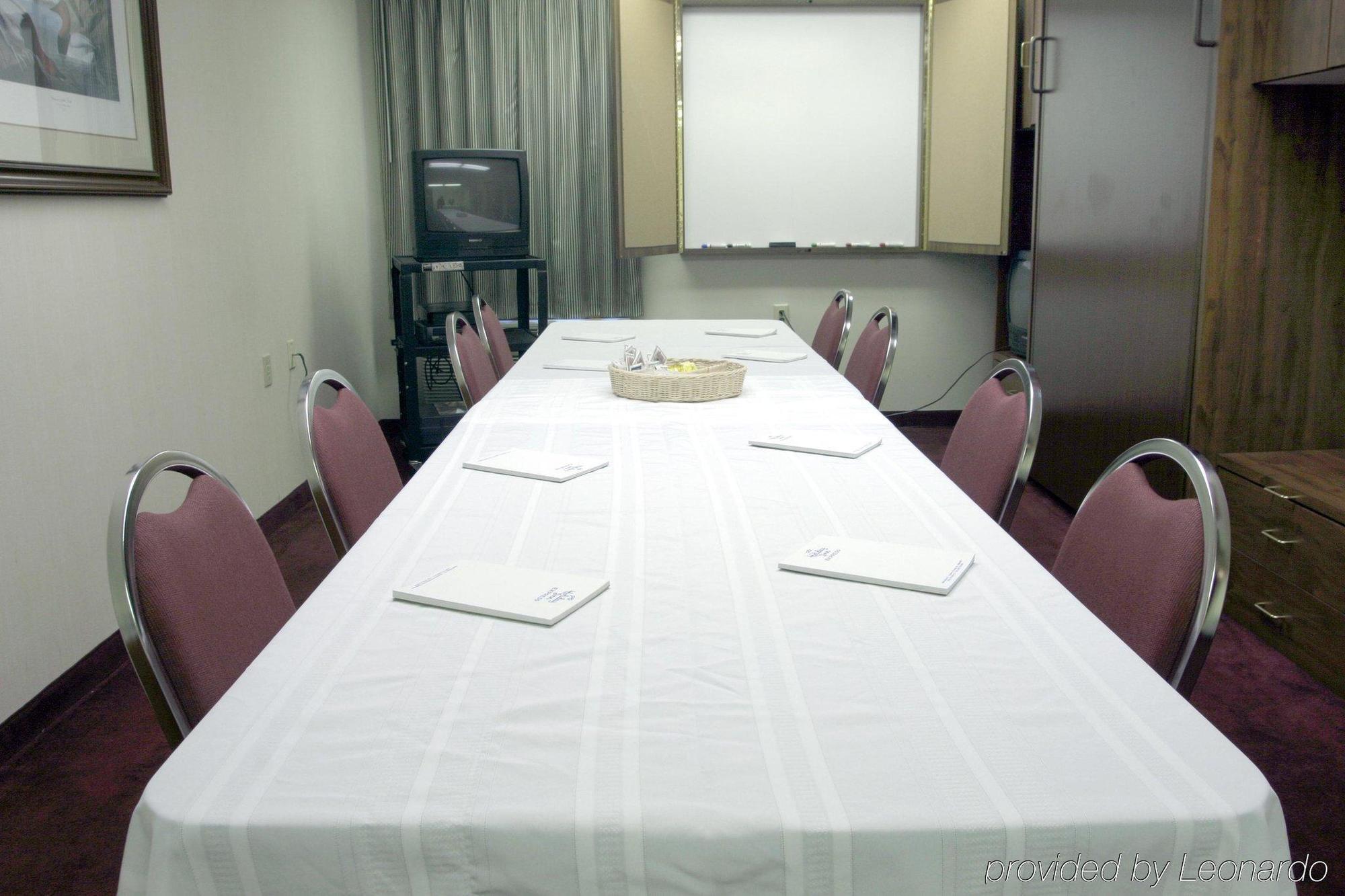 Clarion Inn Cranberry Township Fasilitas foto